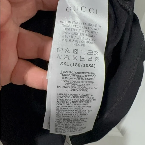 Gucci Boutique Print Cotton T-shirt - Picture 13 of 16